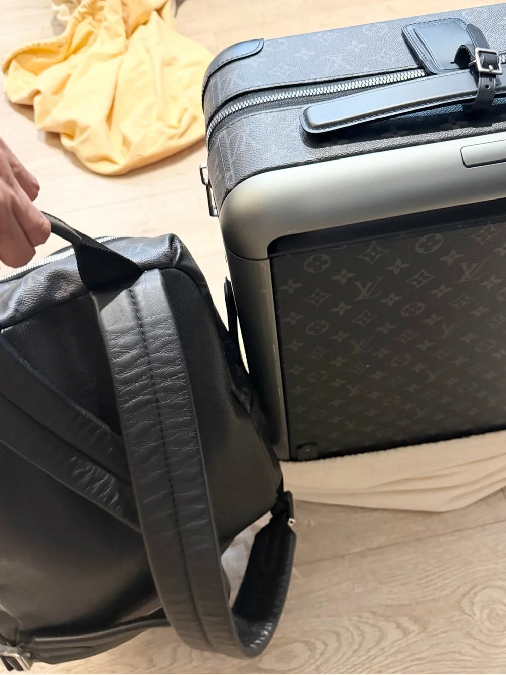 Louis Vuitton Discovery Backpack with Horizon Carry-On